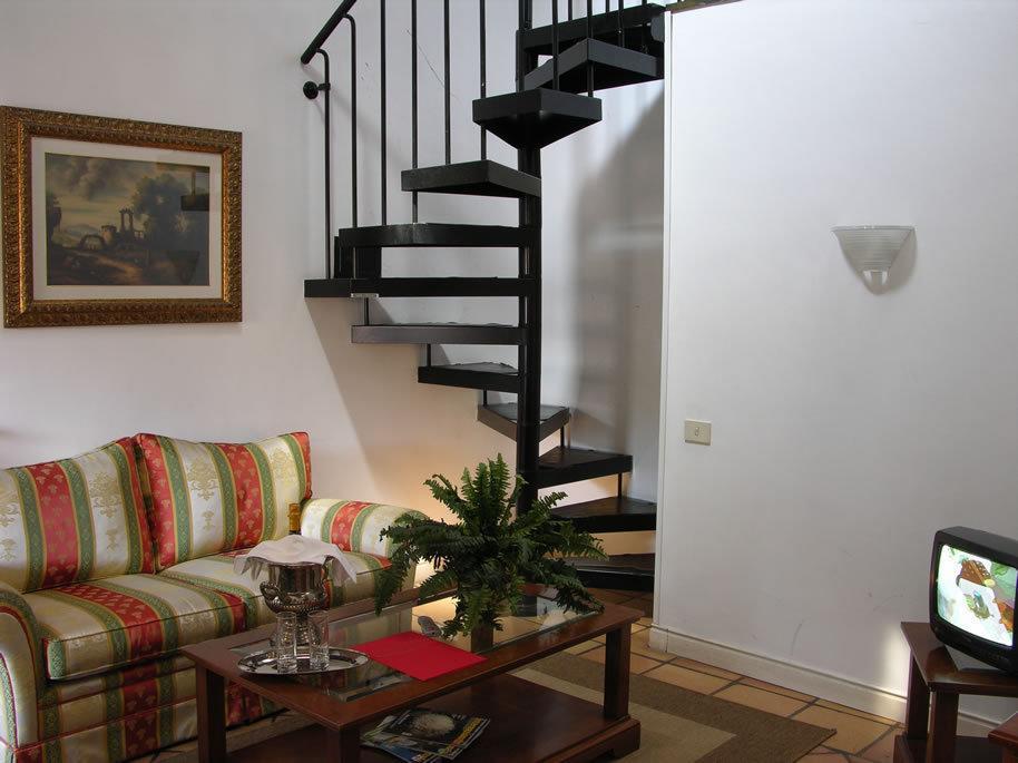 RESIDENZA MONTI HOTEL 5/7