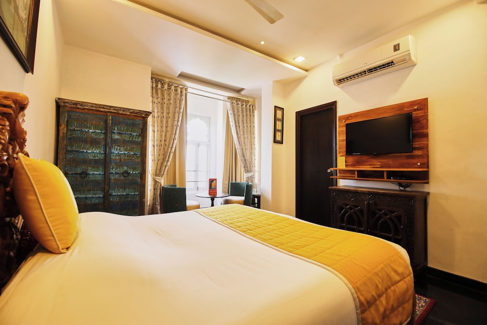 Bloom Boutique Udaipur (Lake Pichola) 19/50