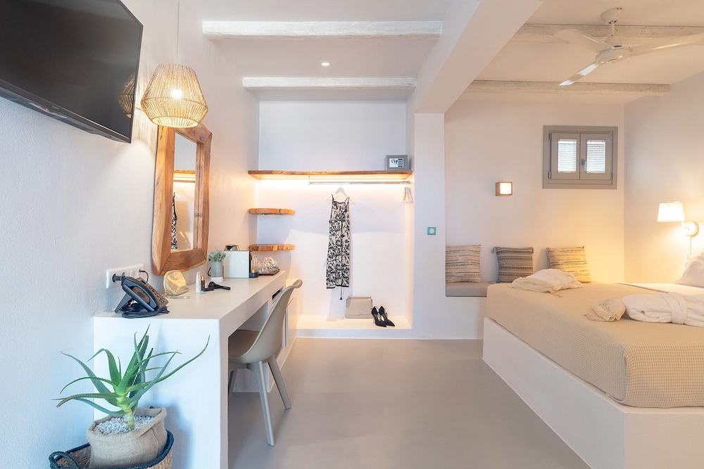 Paros Comfy Suites 29/50