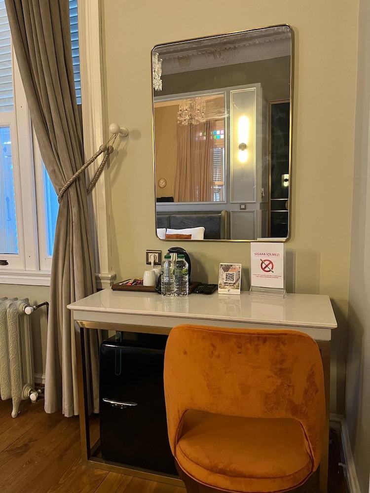 Triada Hotel Buyukada 14/60