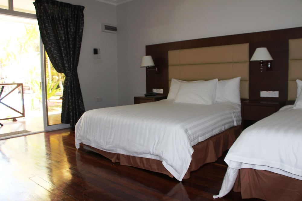 Langkah Syabas Beach Resort 20/51