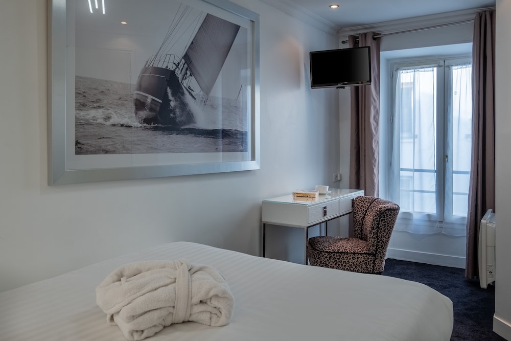 Marena Hotel 58/75