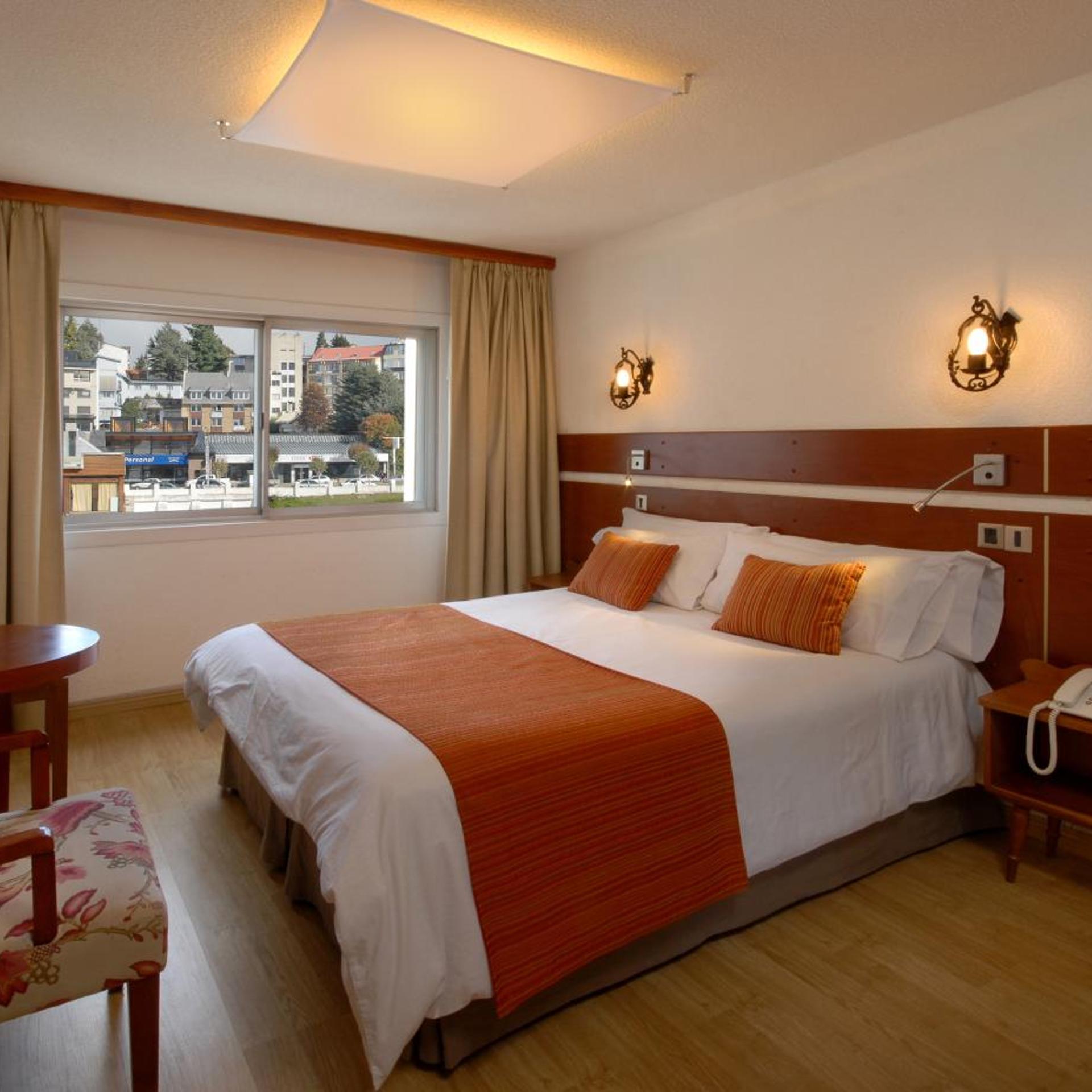 Hotel Tirol 12/28