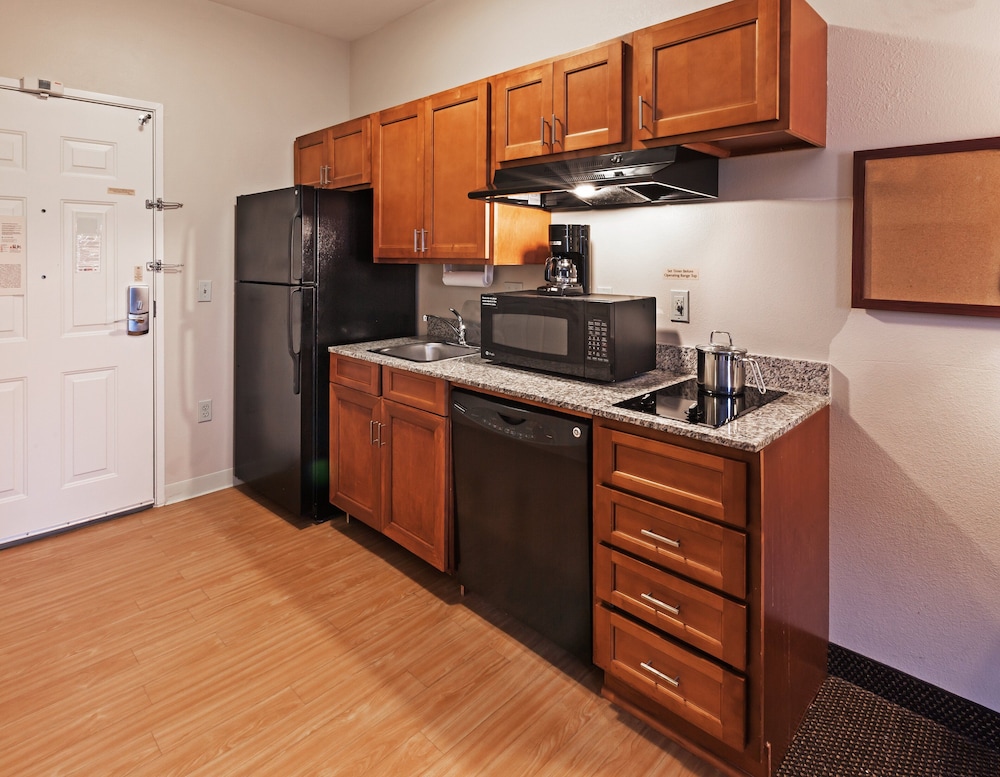 Candlewood Suites Deer Park Tx 44/64