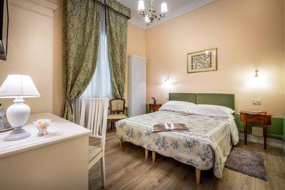 ROOM, SINGLE, DOUBLE BED, PRIVATE BATHROOM