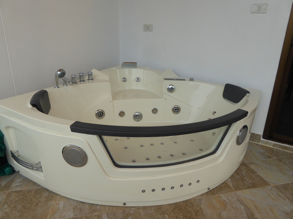 Oasis Garden & Pool Villa At Vip Resort 4/50