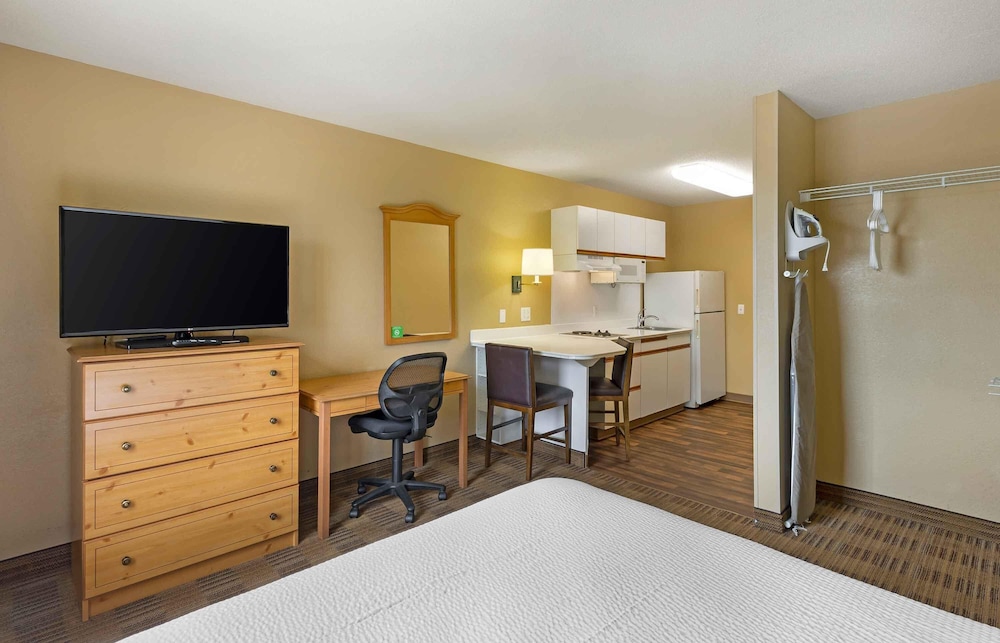 Extended Stay America - St. Louis - Westport - Central 47/62