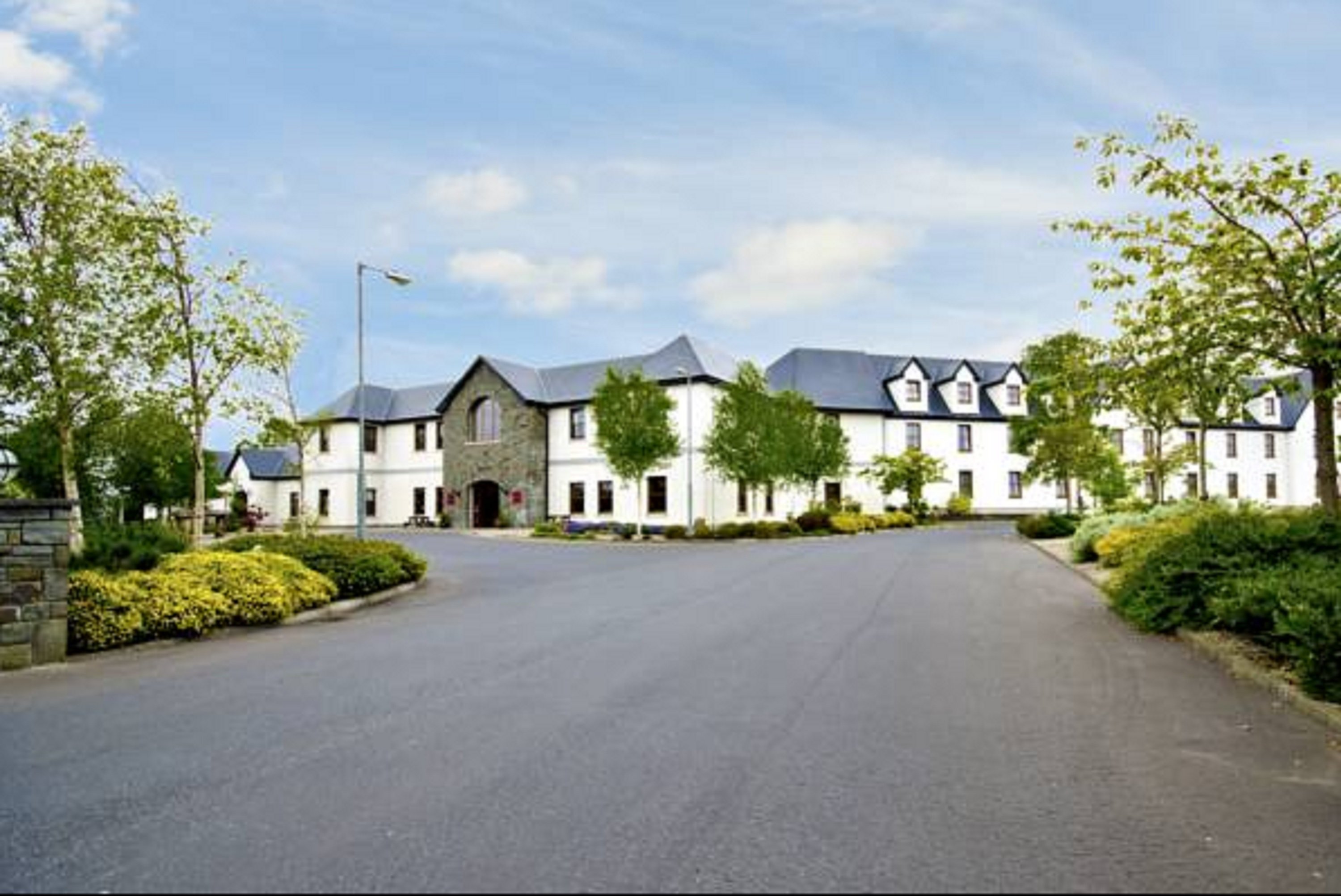 Great National Hotel Ballina 84/92