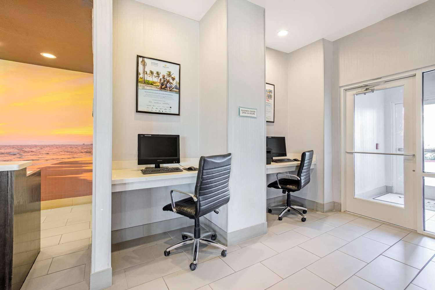 La Quinta Inn & Suites by Wyndham Corpus Christi - Portland 35/43