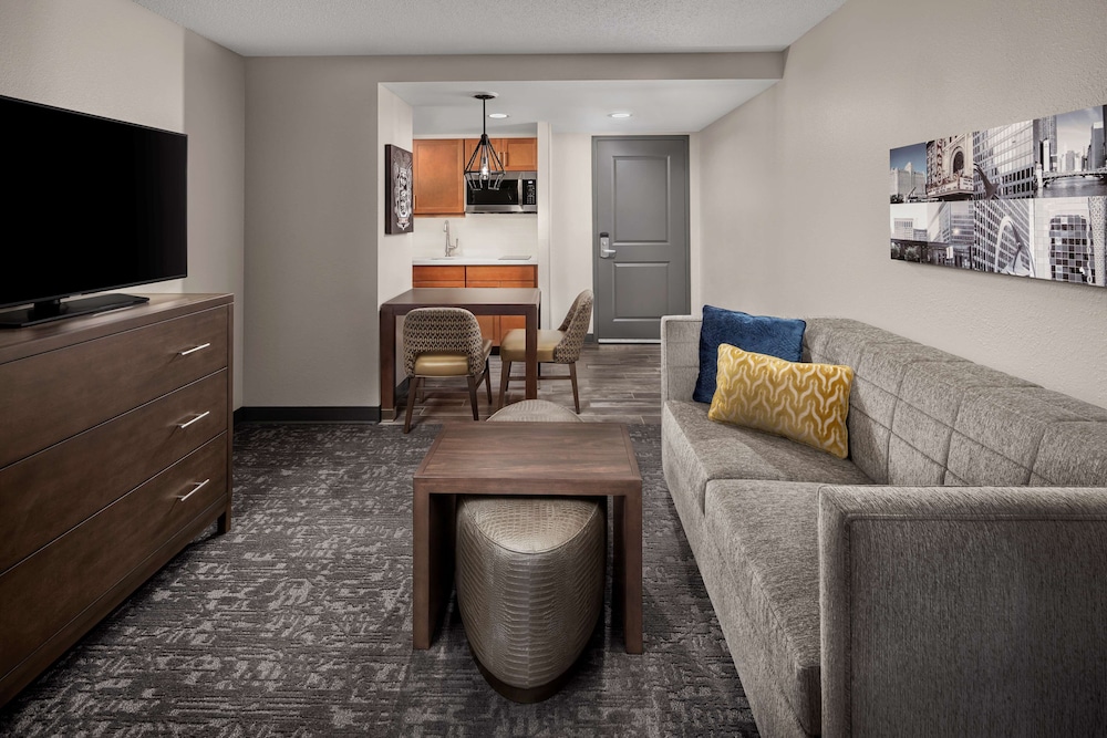 Homewood Suites by Hilton Orland Park 29/39