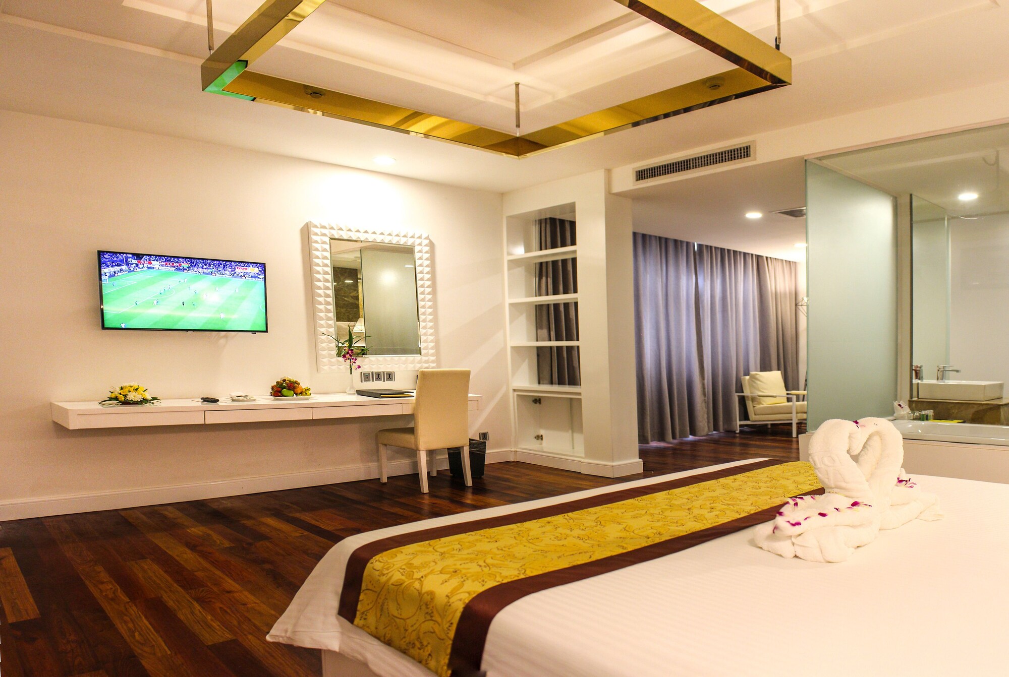 PREMIER, LUXURY, DOUBLE BED