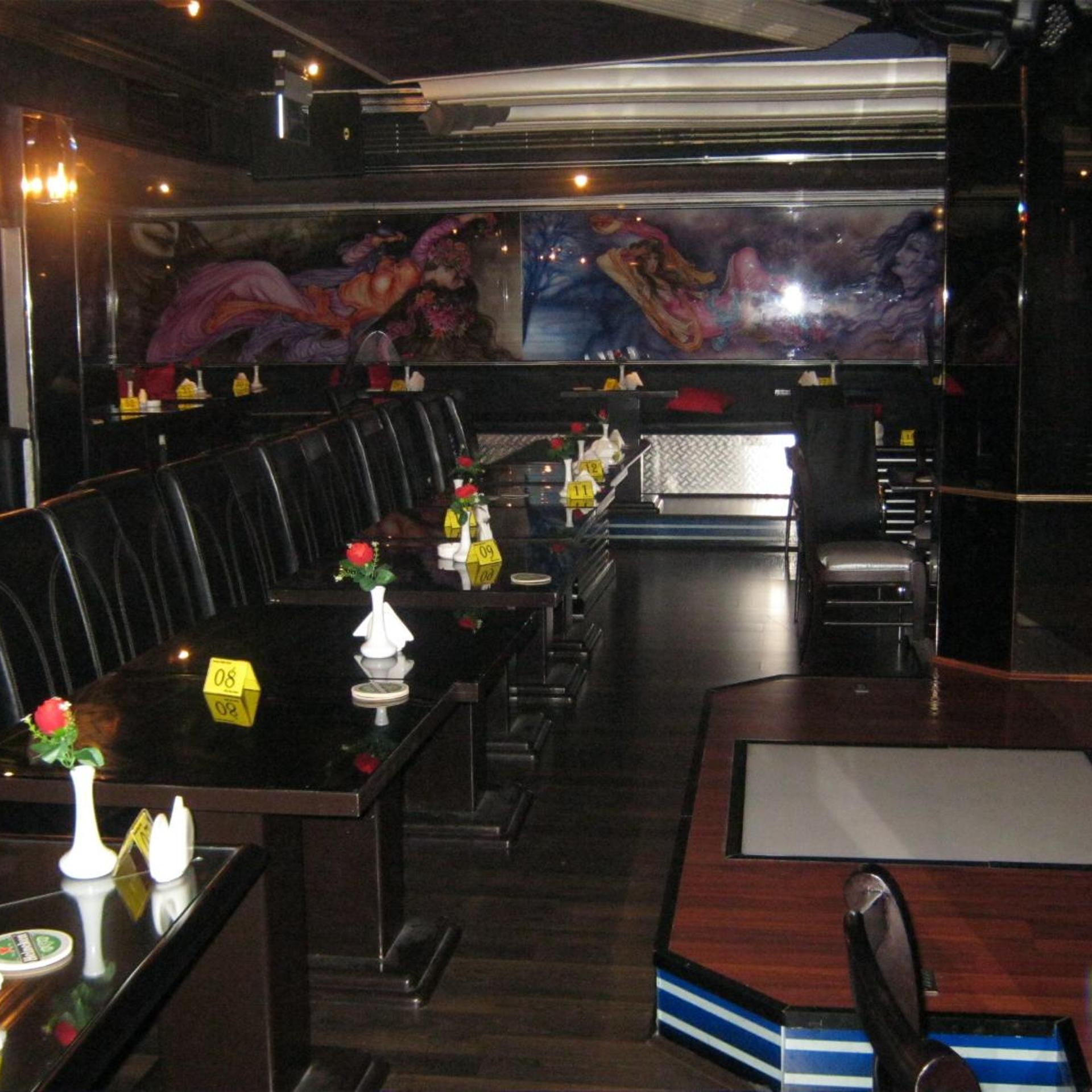 restaurant cafeteria