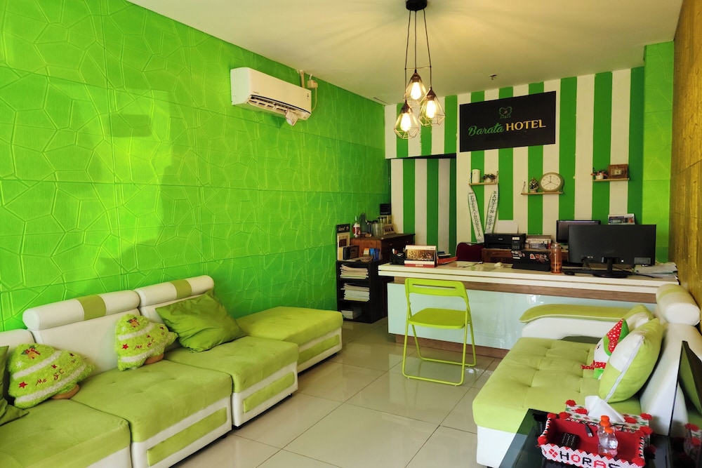 Barata Hotel Near Bandara Soekarno Hatta 32/32