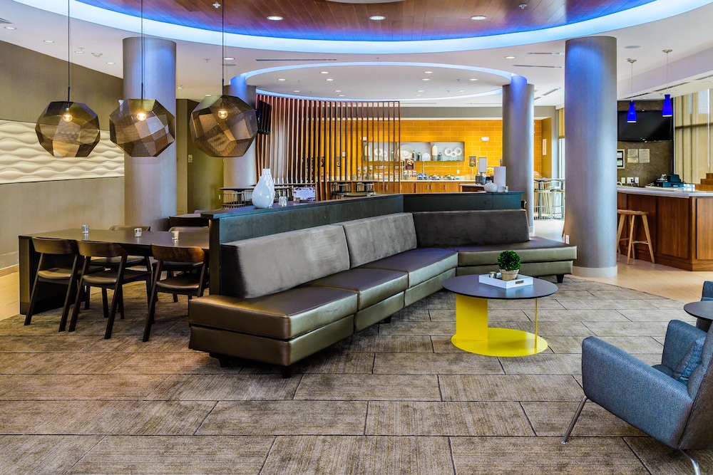 SpringHill Suites Houston NASA/Seabrook 28/48
