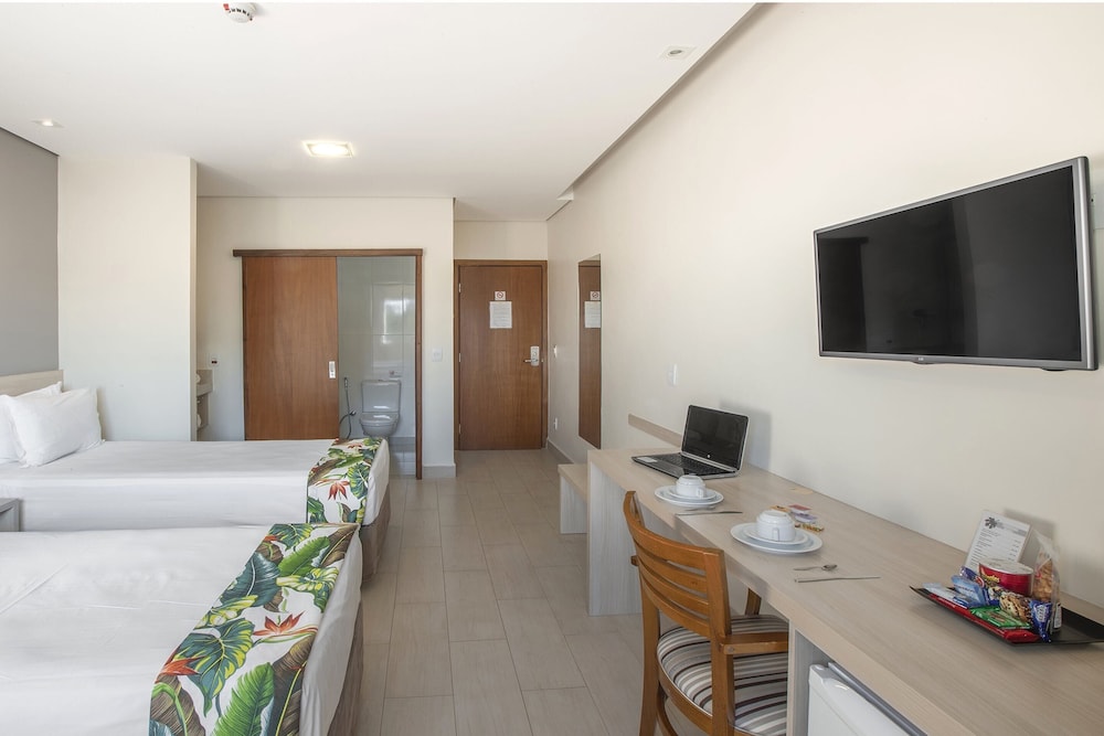 VALINHOS PLAZA HOTEL 50/72