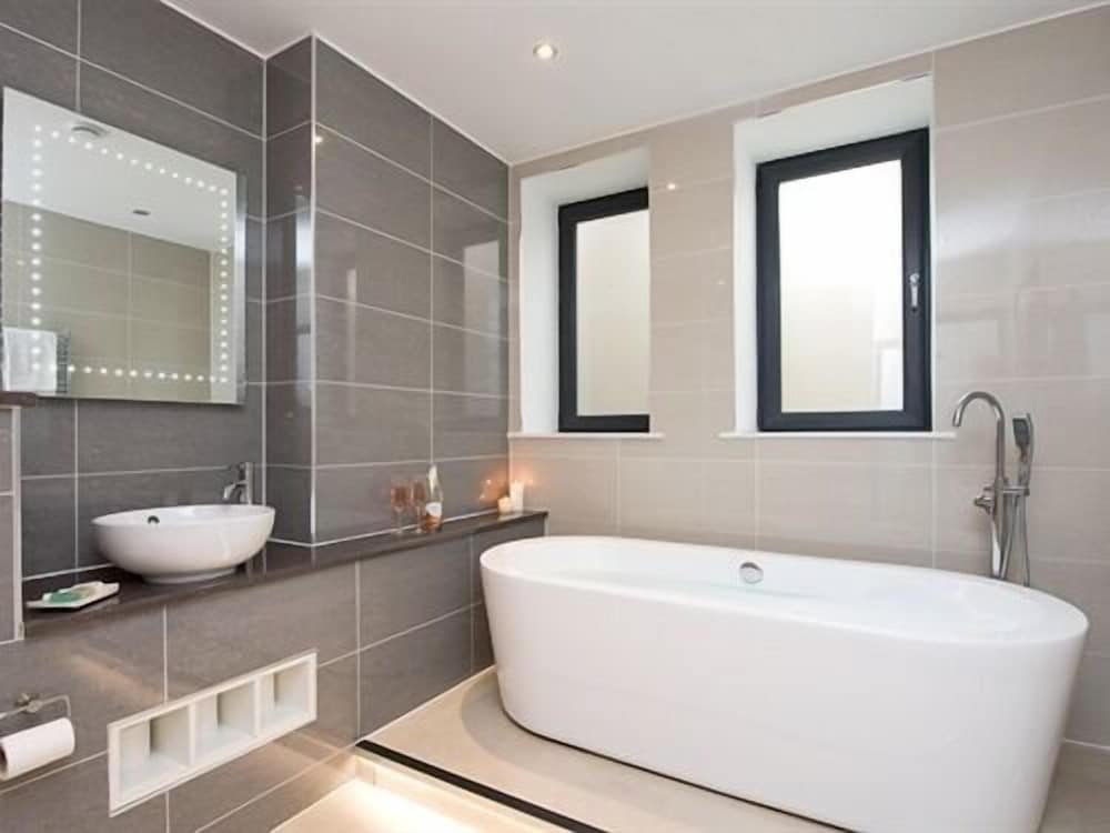 Heaps House 29/34