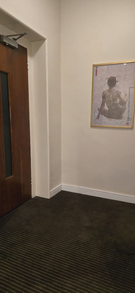 Ascot Boutique Hotel 35/55