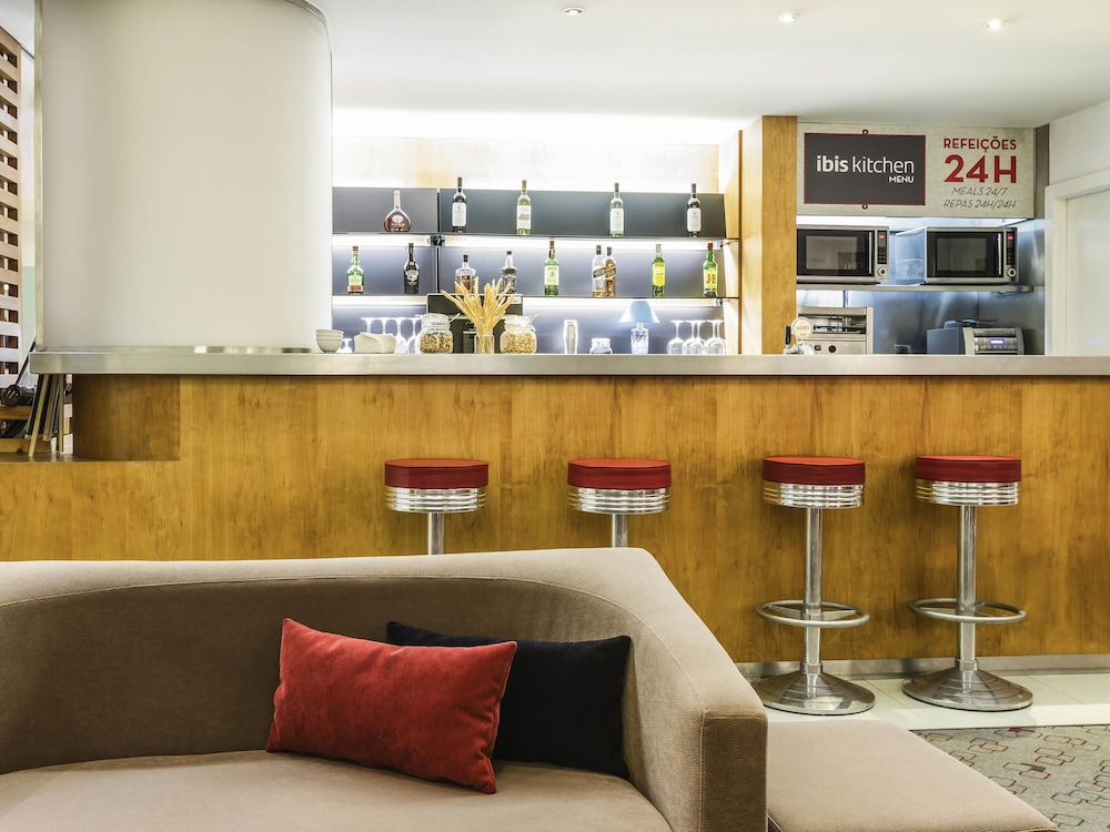 Ibis Coimbra Centro 50/68