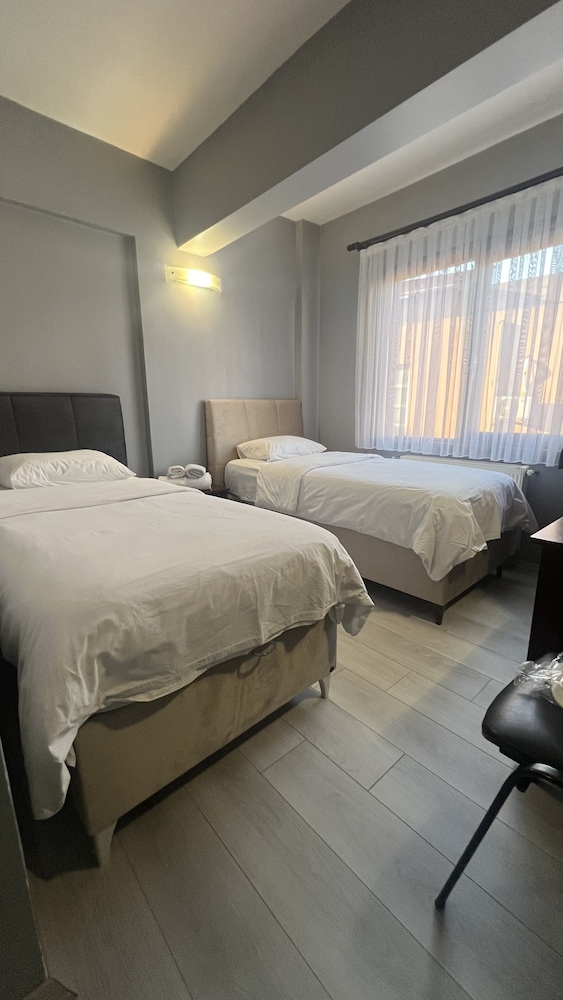 غرفة قياسية بسريرين منفصلين، Hotel Ipekyolu 2/3