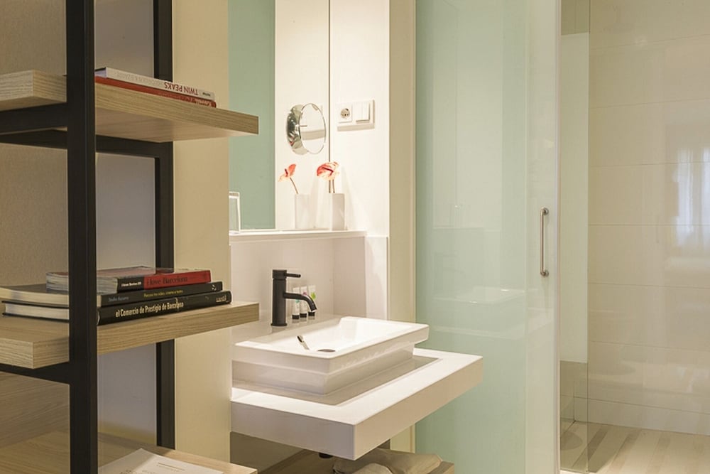Hotel Denit Barcelona 46/48
