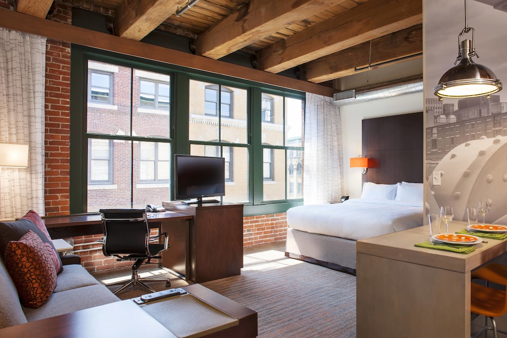 Residence Inn By Marriott Boston Downtown Seaport 33/45