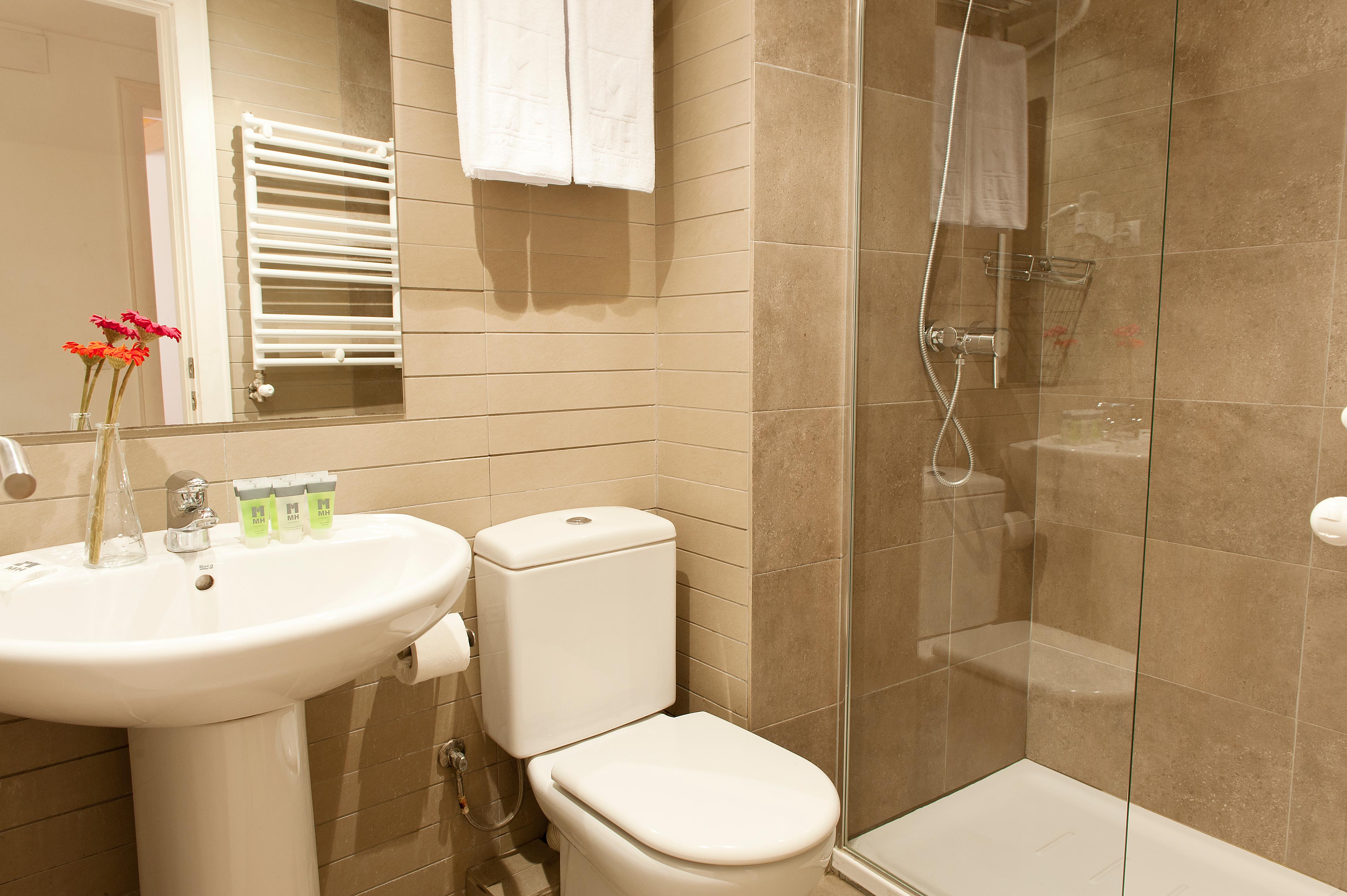 MH Apartments Liceo 18/20