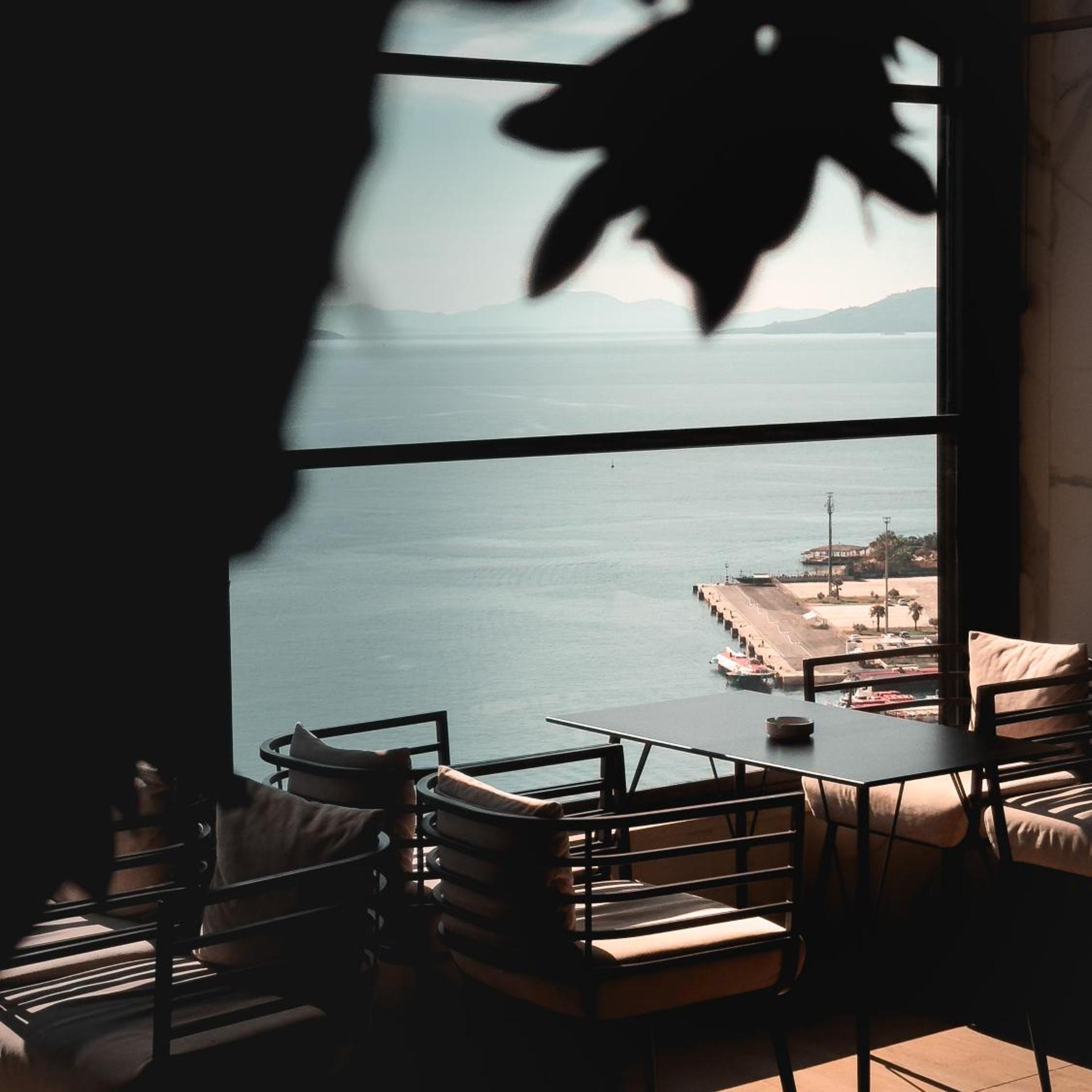 Toer Hotel Saranda 52/60