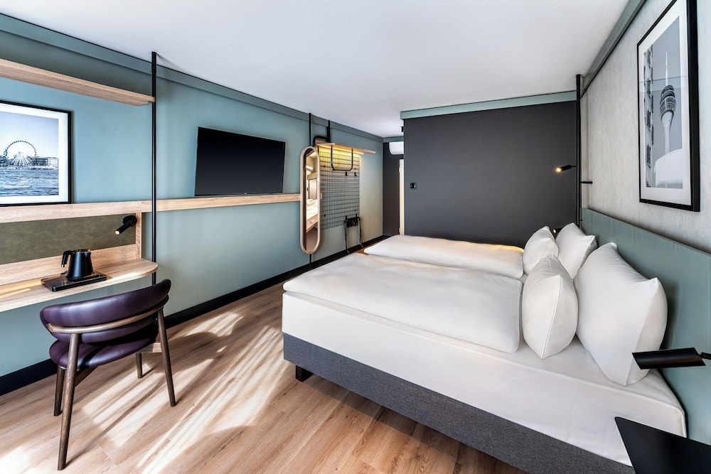 Radisson Hotel Dusseldorf City Center 15/65