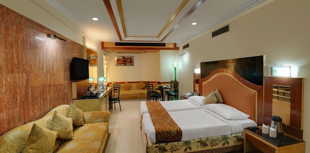 Amar Yatri Niwas 9/50