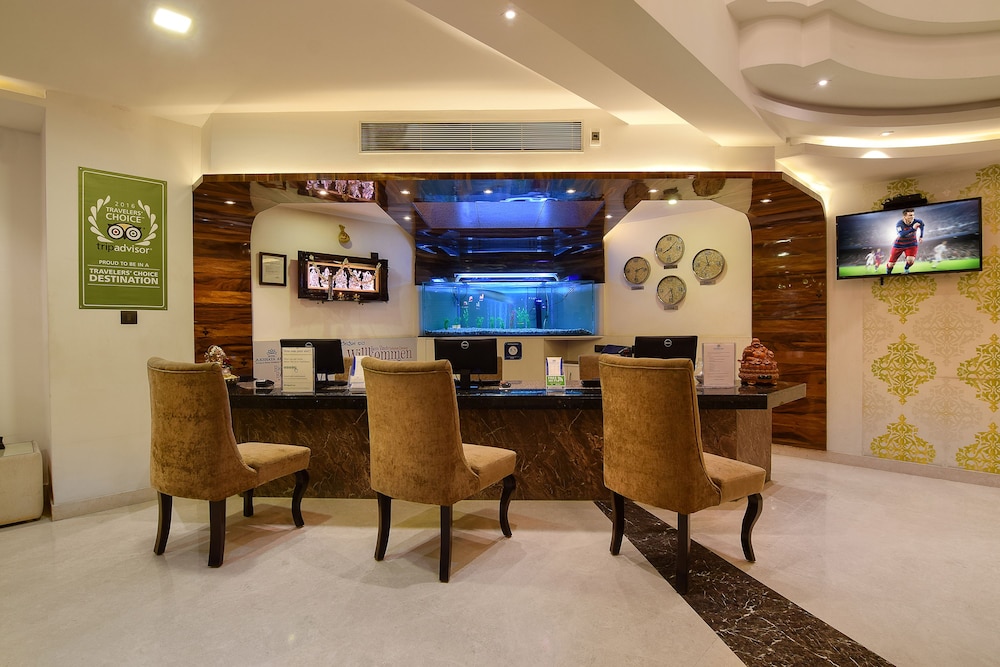 Akshaya Aura 13/53