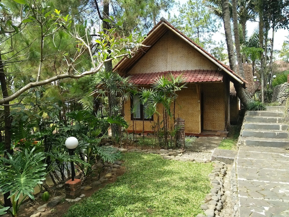 Bukit Alamanda Resort 64/71