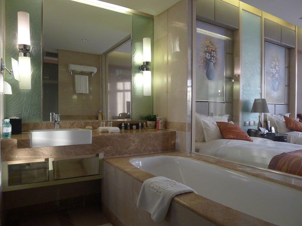 Beijing Wenjin Hotel 27/28