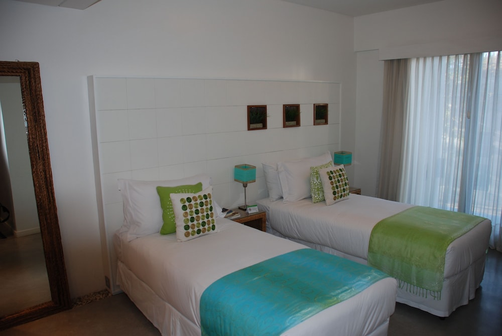 Mine Hotel Boutique 25/69