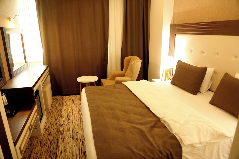 Van Life Otel 18/50