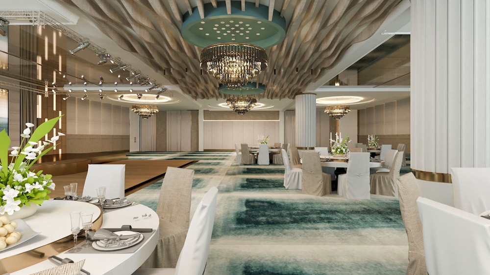 Renex Hotel 25/38
