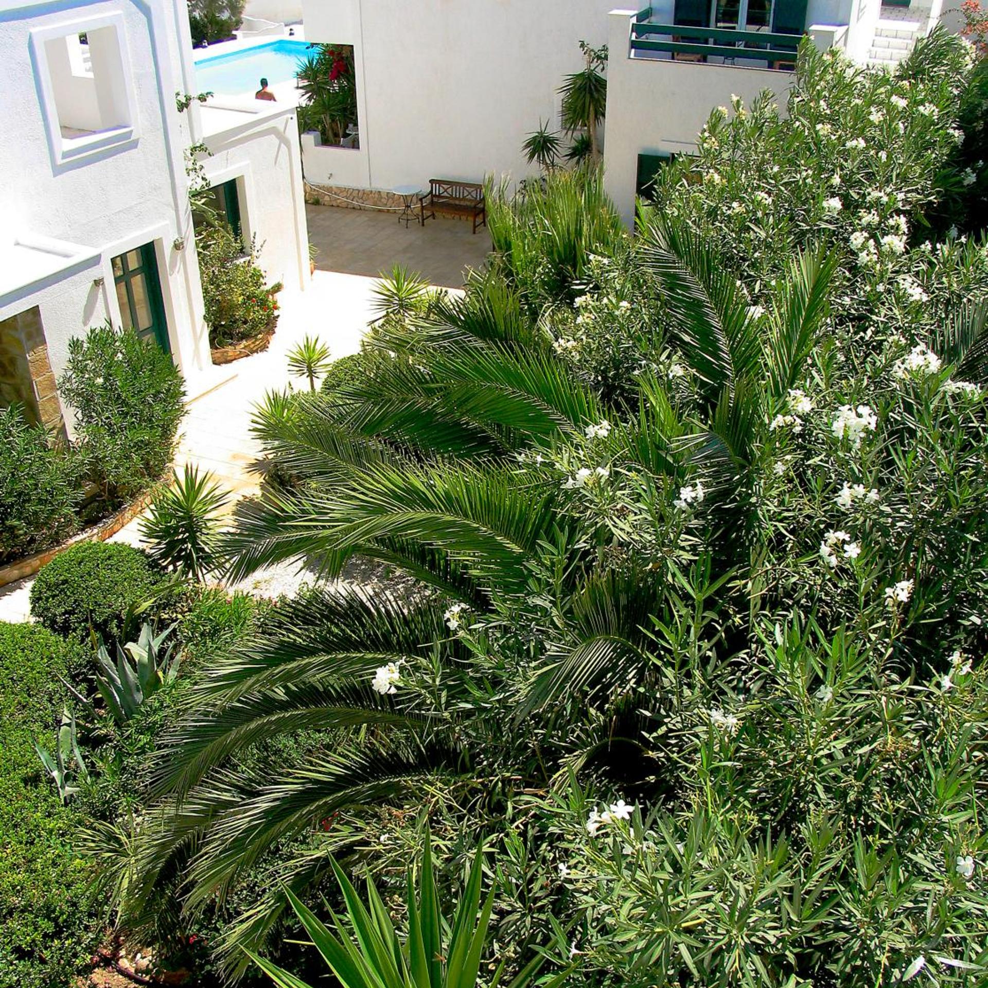 Keros Art Hotel 45/60