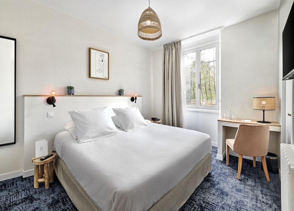 CLASSIC, DOUBLE BED