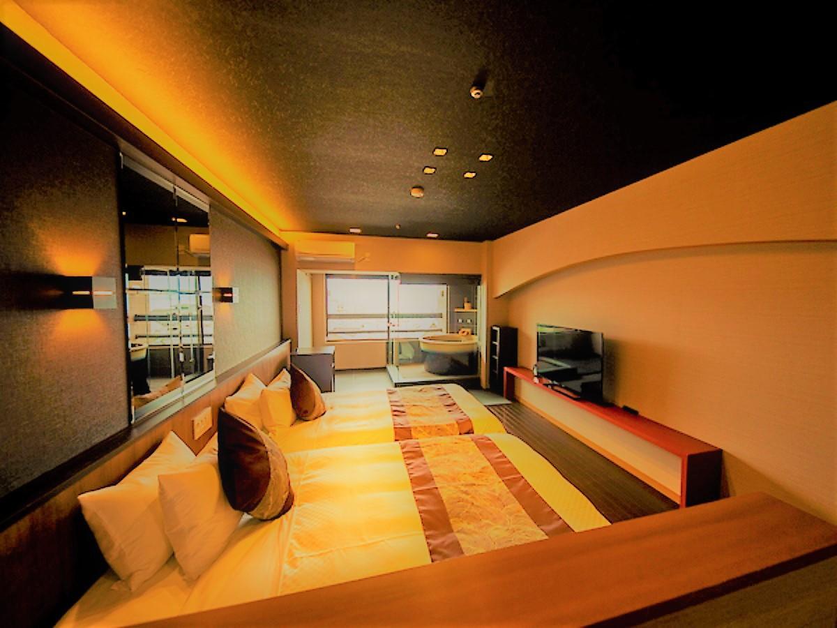 Hollywood, Superior, Twin Beds, Scenic View, Outdoor Bath, Main Building
