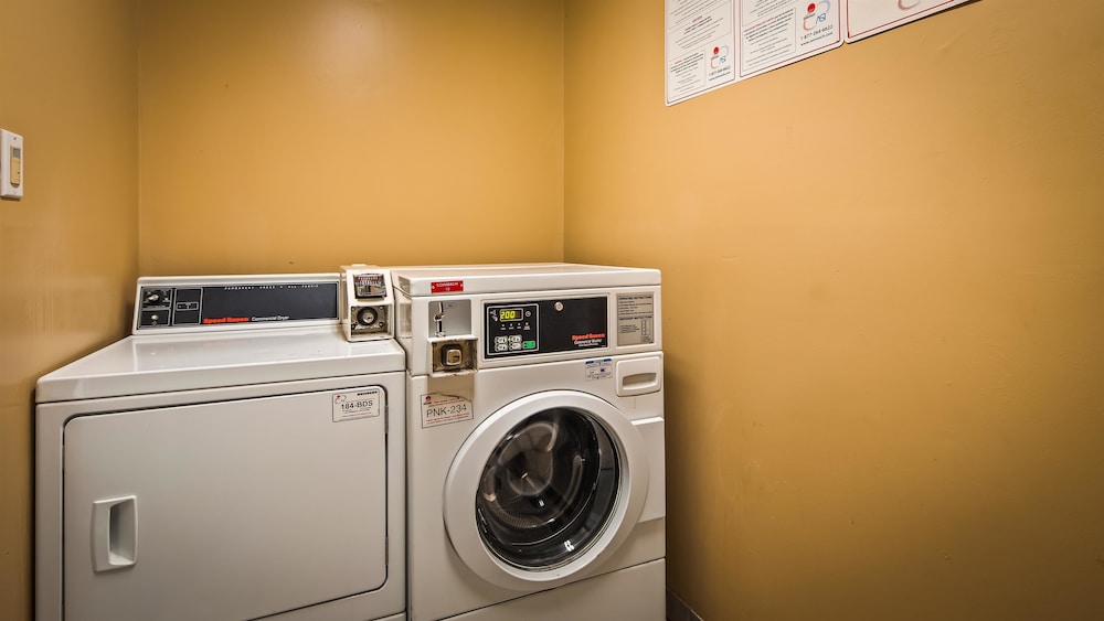 SureStay Hotel by Best Western Floresville 11/29