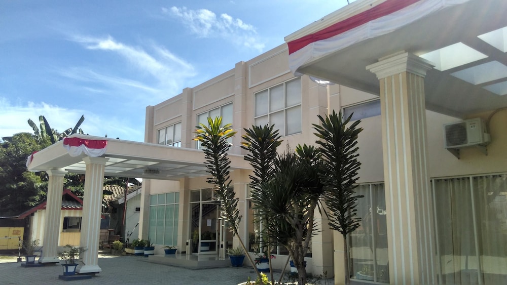 Amazing Beach Resort - Palu 7/26