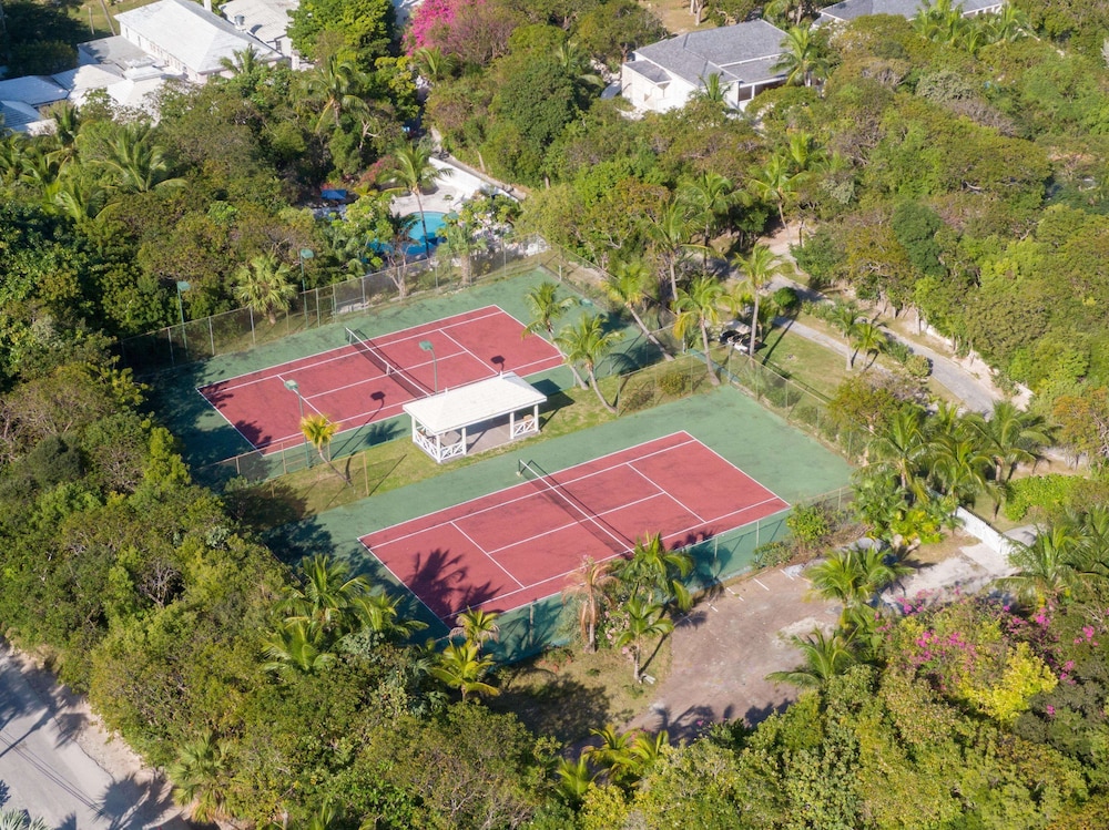 Pink Sands Resort 25/50