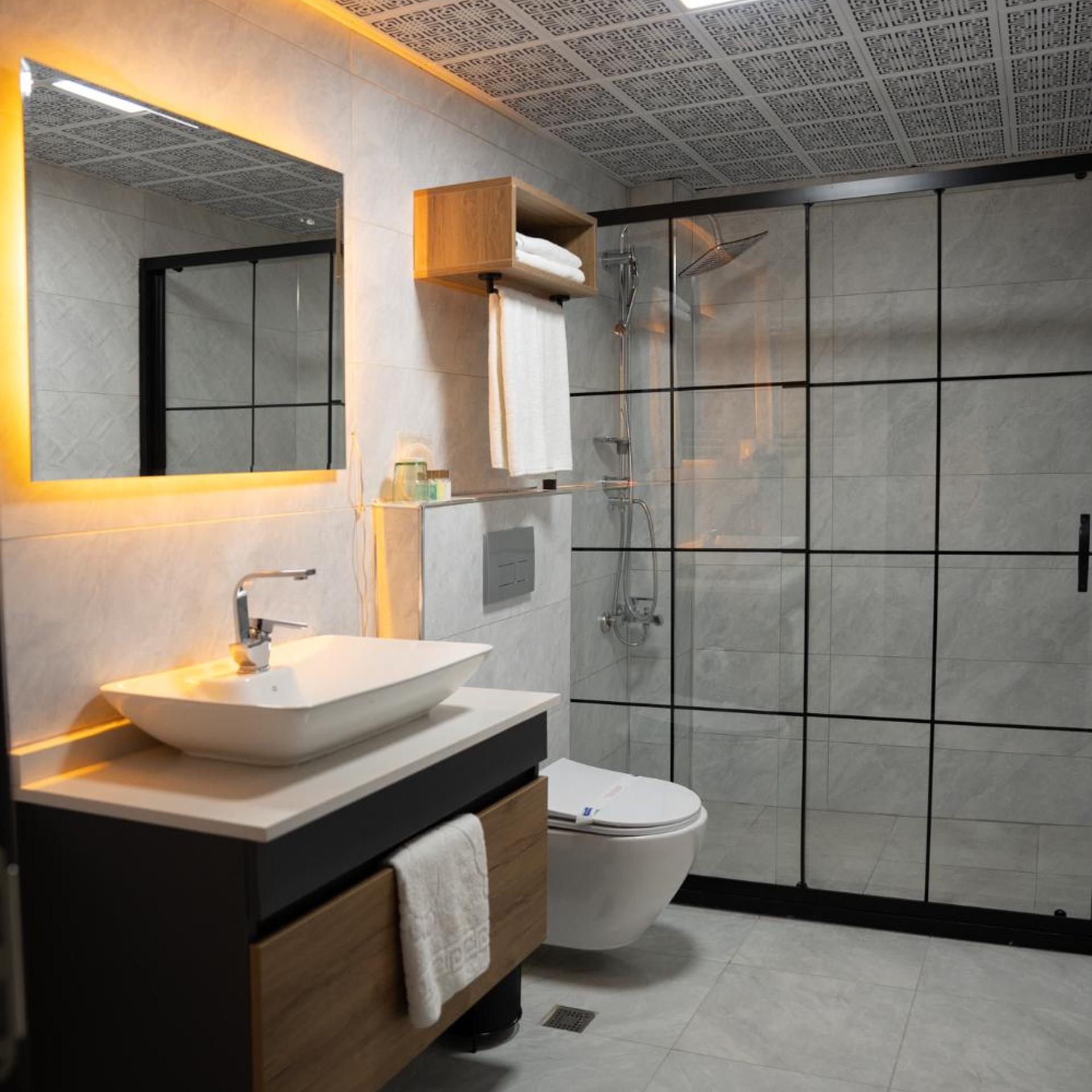 Lamore Otel 29/31