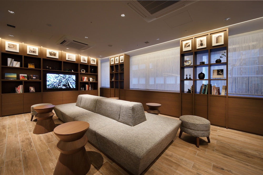 Keio Presso Inn Tokyo Station Yaesu 56/76
