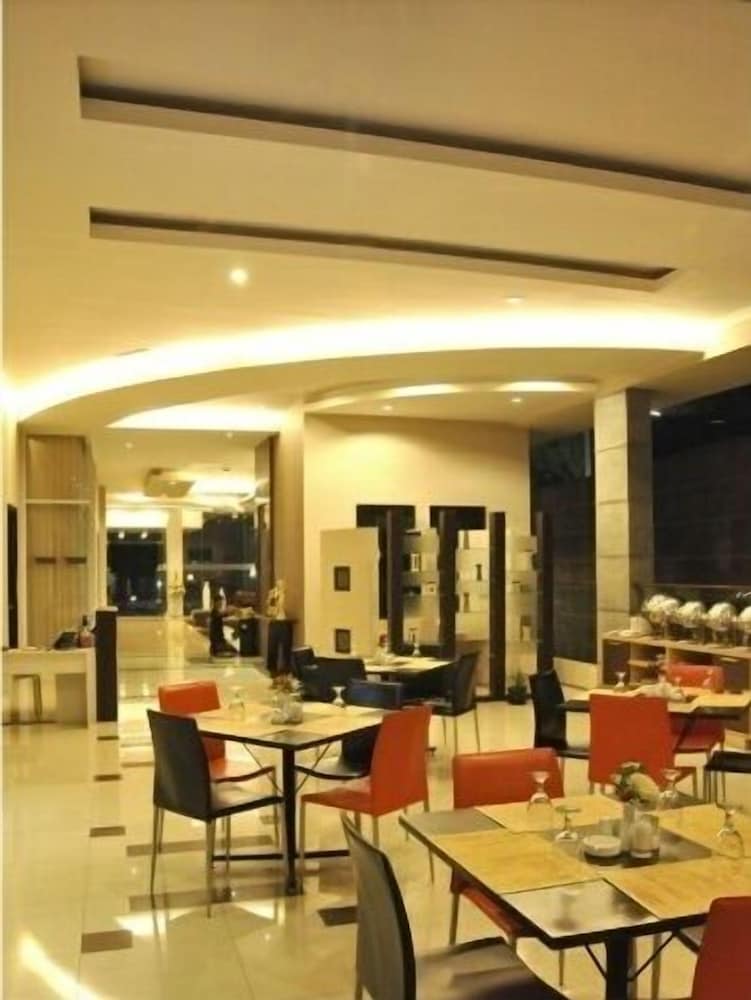 Andelir Hotel 45/51