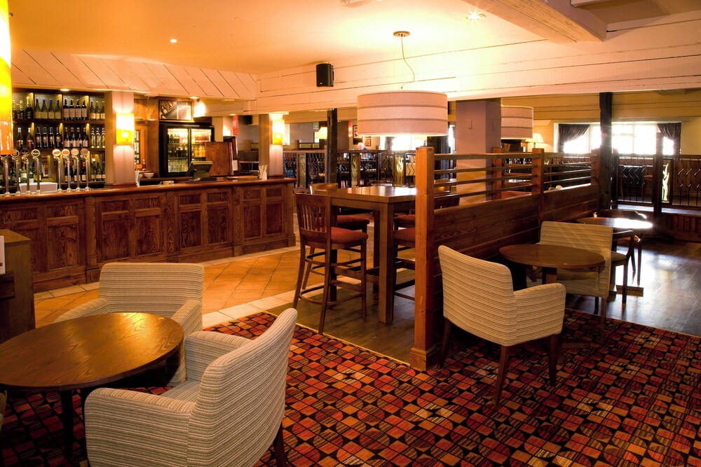 Premier Inn Northampton West (Harpole) 24/44
