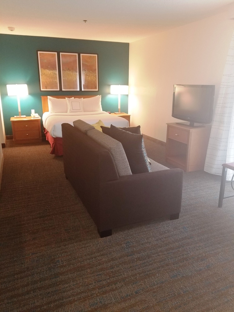 Residence Inn by Marriott Shelton-Fairfield County 21/30