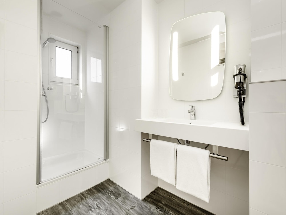 Ibis Frankfurt Centrum 75/75