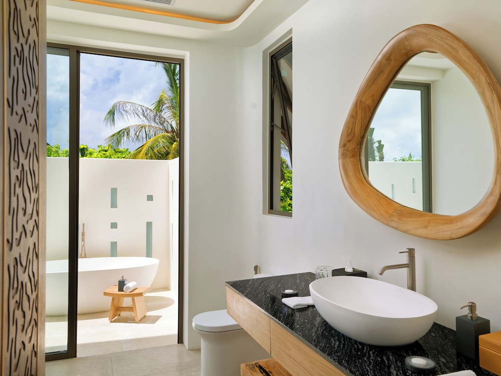 Meyyafushi Maldives 57/60