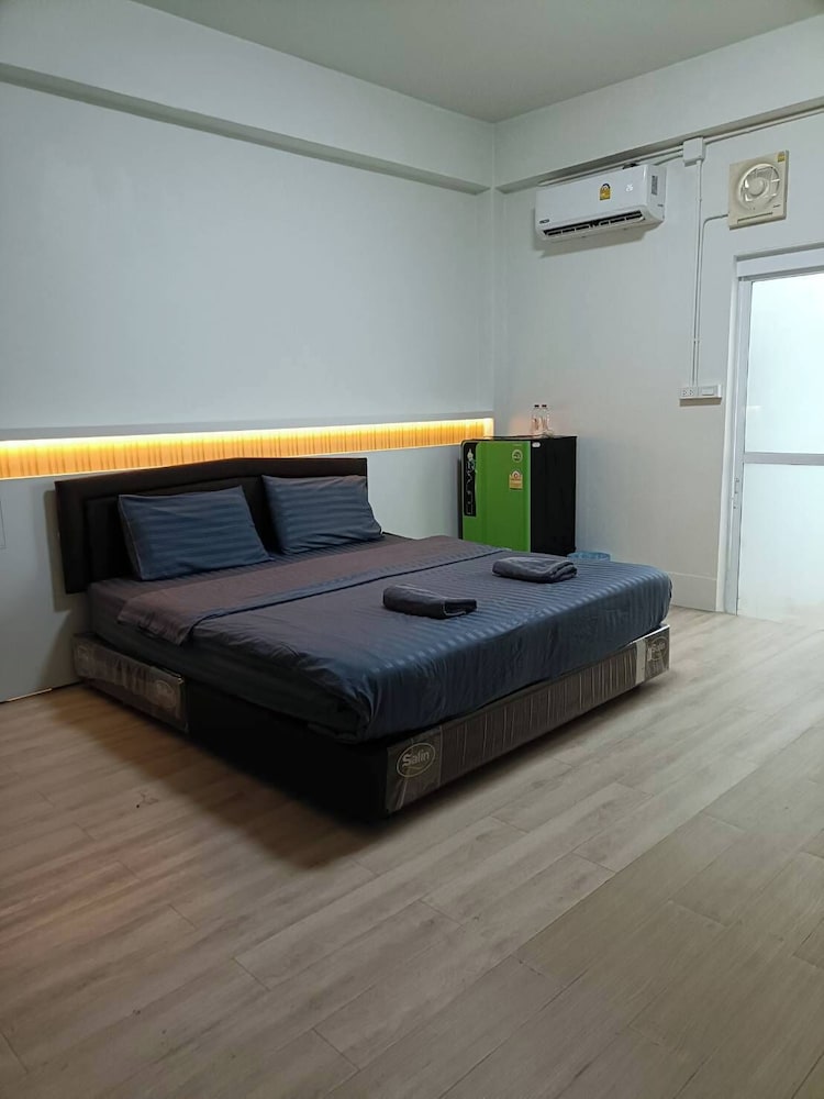Sandee Room 21/50