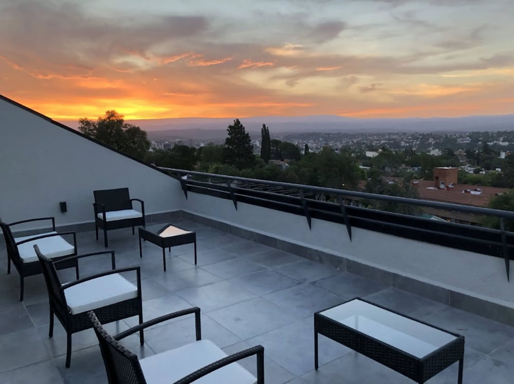 Pinares Panorama Suites & Spa 4/47